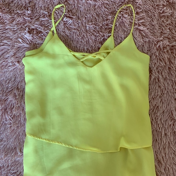 ⚡️Yellow Chiffon Tank Top⚡️ - Picture 3 of 3